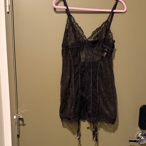 Chic Black Lace Chemise